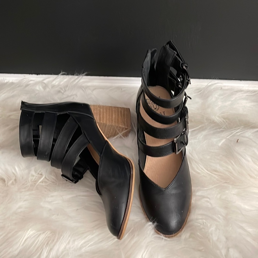 Black heeled booties